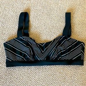 Athleta Criss Cross Back Bikini Top
